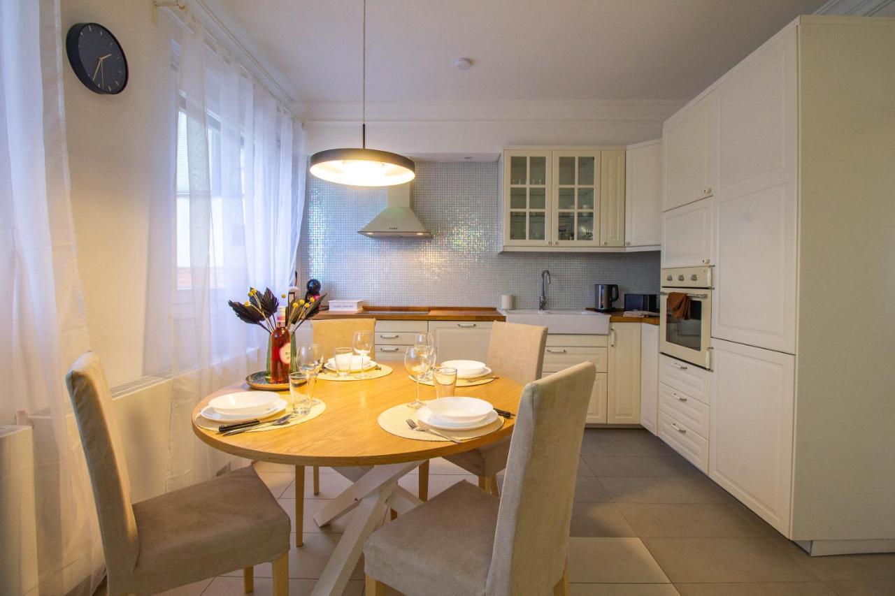 Hillside Lodge Budapest Eksteriør billede