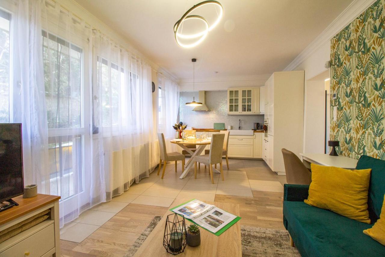 Hillside Lodge Budapest Eksteriør billede